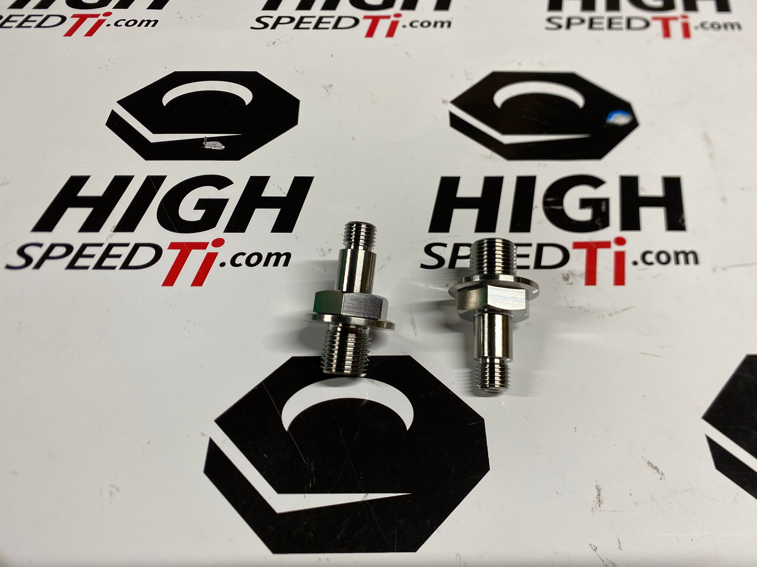 2pcKingpin Tether Stud Kit includes 2pc tether stud 1/2" shank for